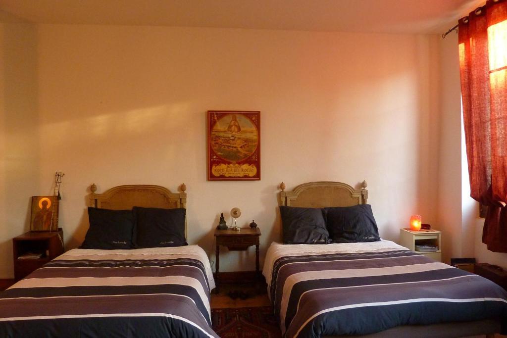 Le Dormeur Du Val Bed and Breakfast Le Mas-dʼAgenais Habitación foto
